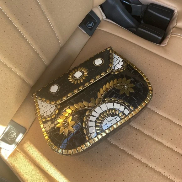 Elegant Black and Gold Clutch - Picture 1 of 6